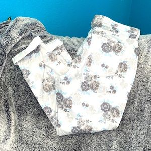Gap Floral jeans 16